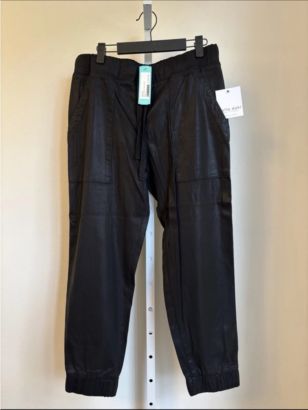 Bella Dahl Chelsea Luxe Pocket Jogger Black SIZE LARGE NEW WITH TAGS